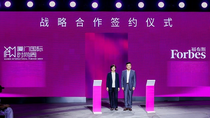 图9：签约.jpg