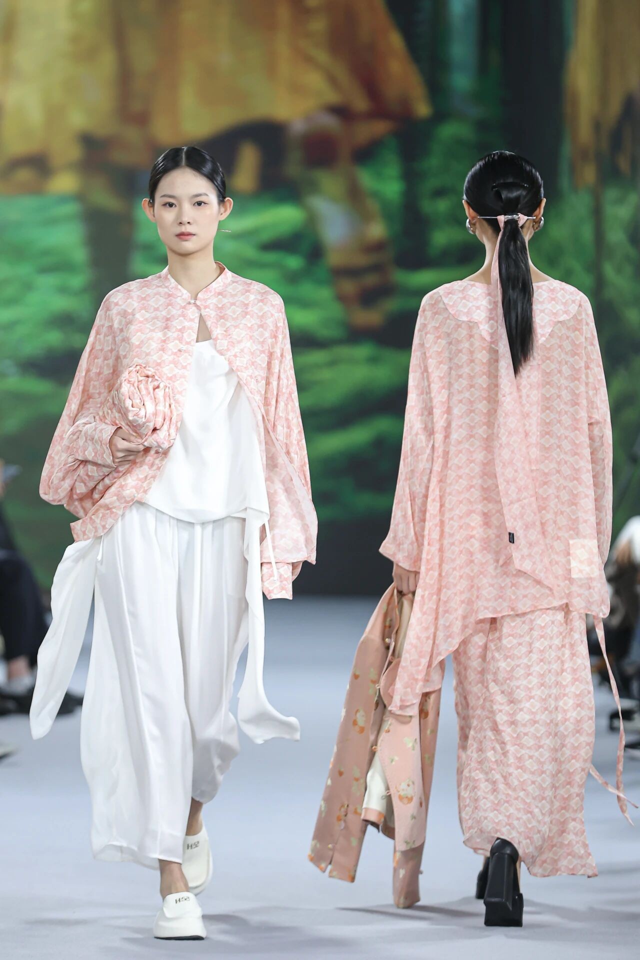 1763349966390975.jpg 微信图片_2025-11-17_094408_690.jpg